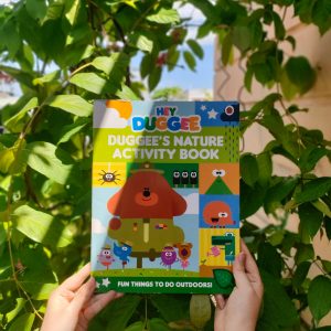 Hey Duggee Duggee's Nature Activity Book